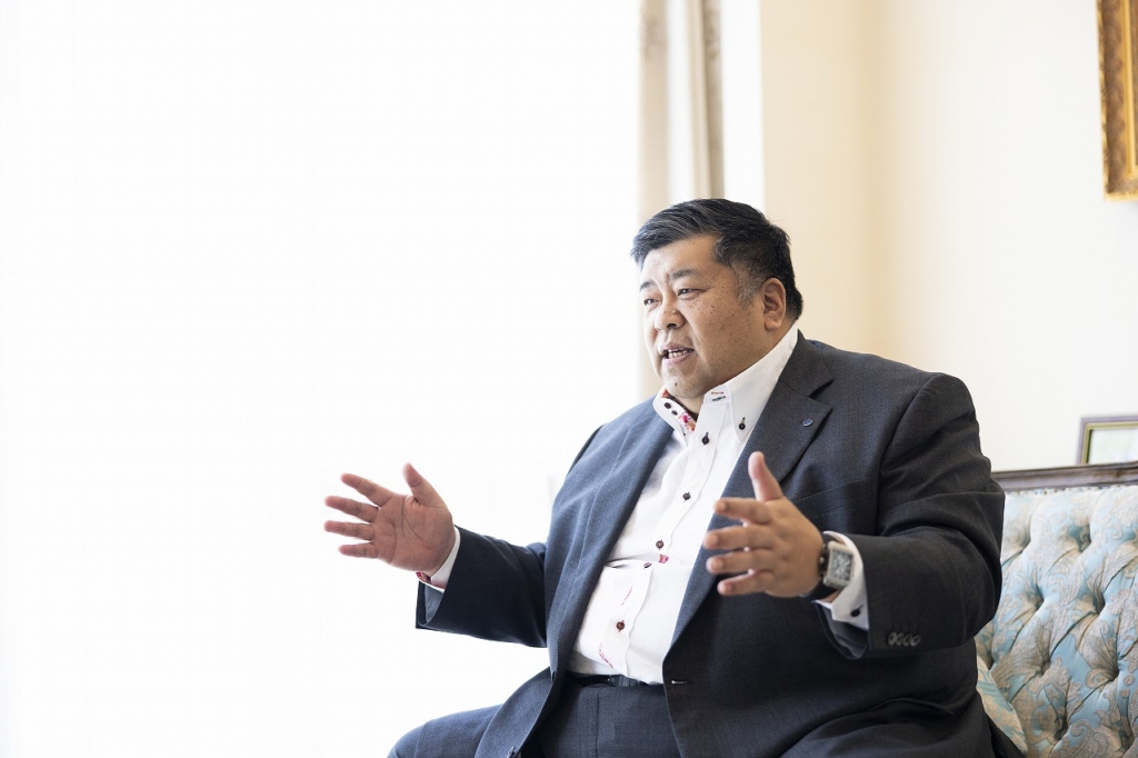 お客様や社員に対しての想いを語る川嶋社長