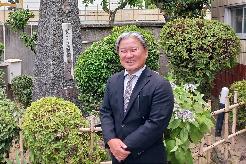 株式会社尼﨑工作所 山村社長、会社を代表する笑顔の経営者