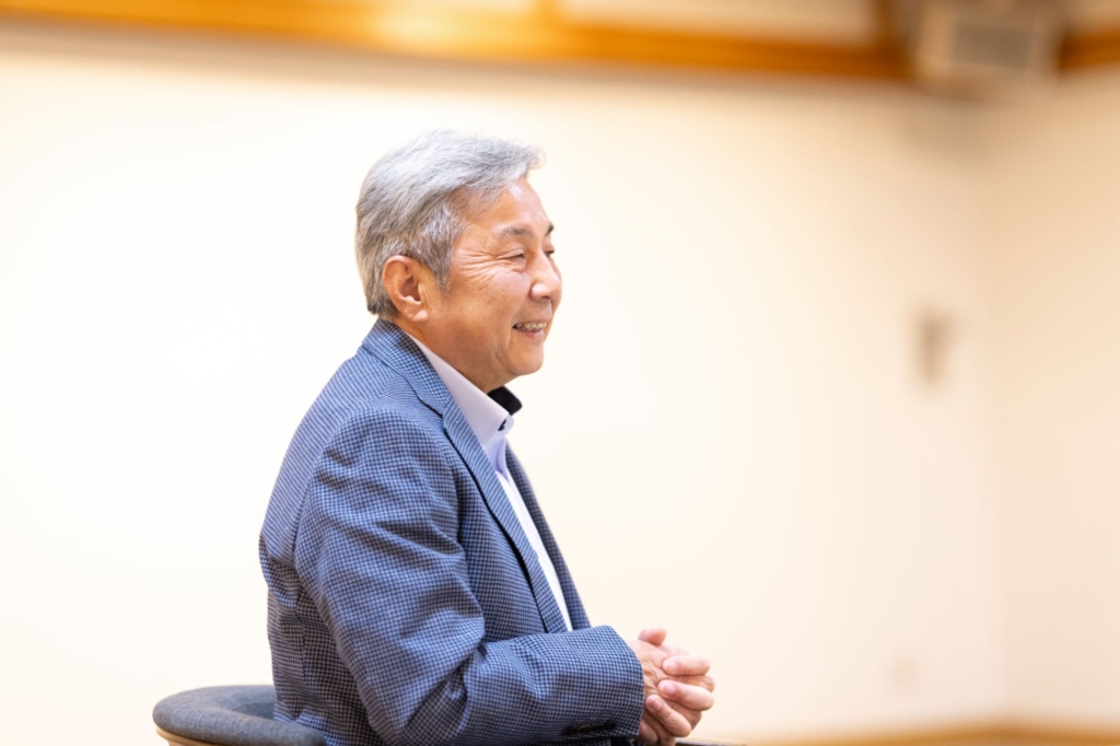 楽しそうにお話をする稲葉さん