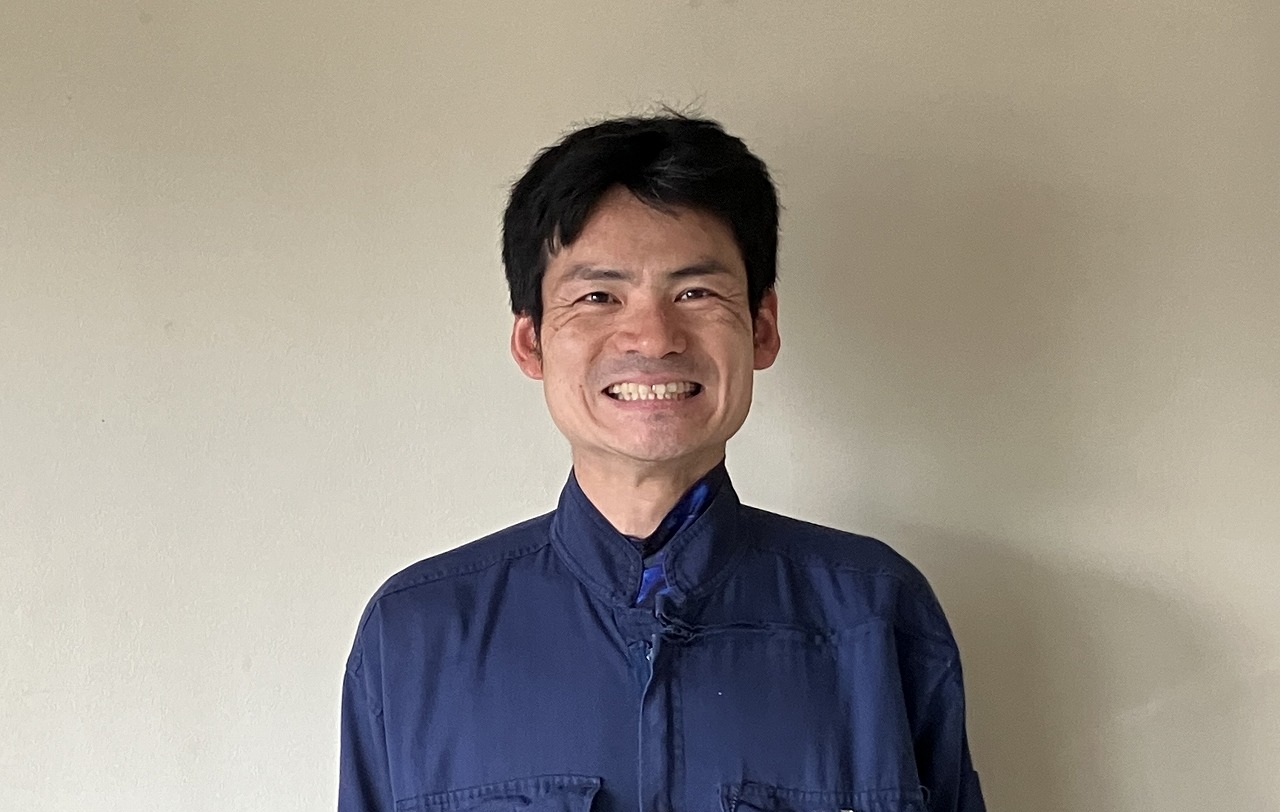 勝央町のオガワエコノス岡山工場で勤務する五味竜二さん