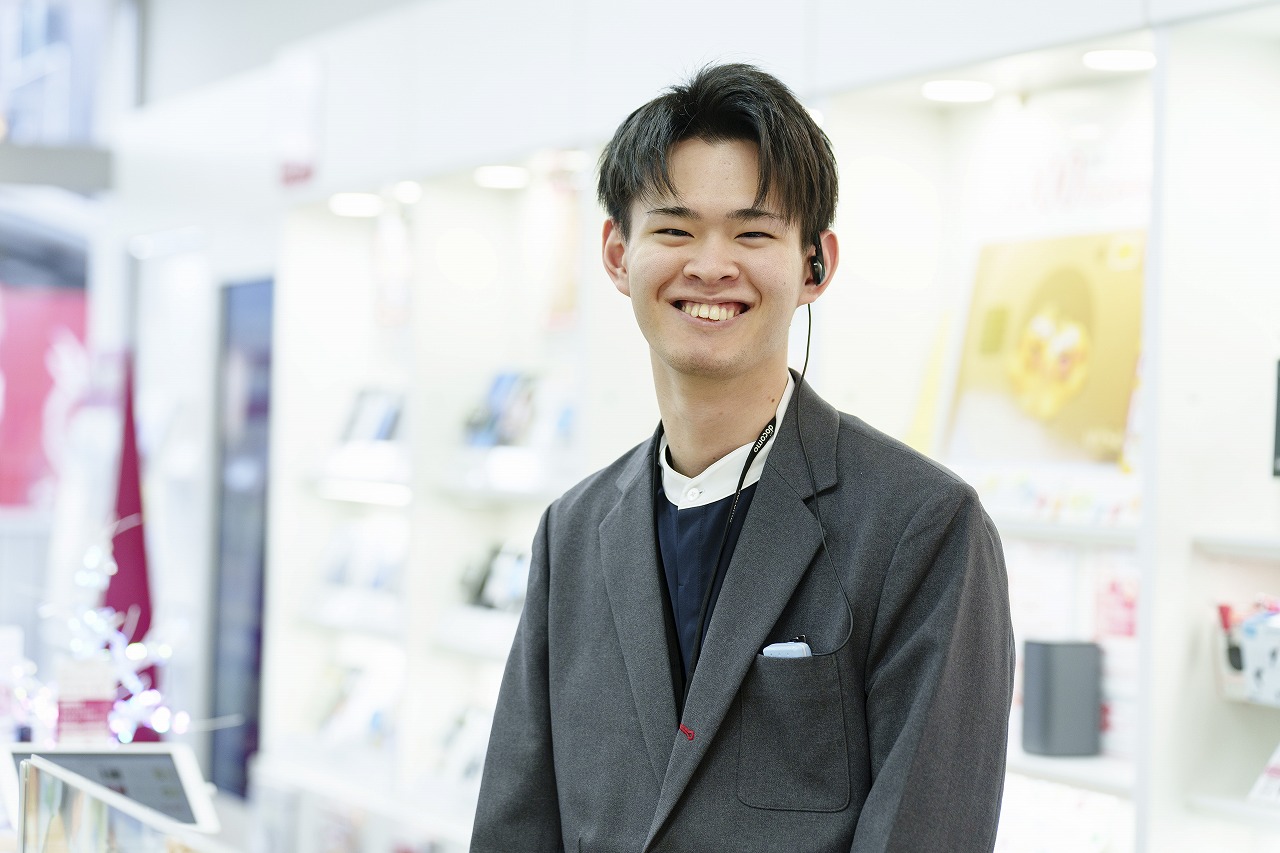 ショップスタッフ(入社4年目)