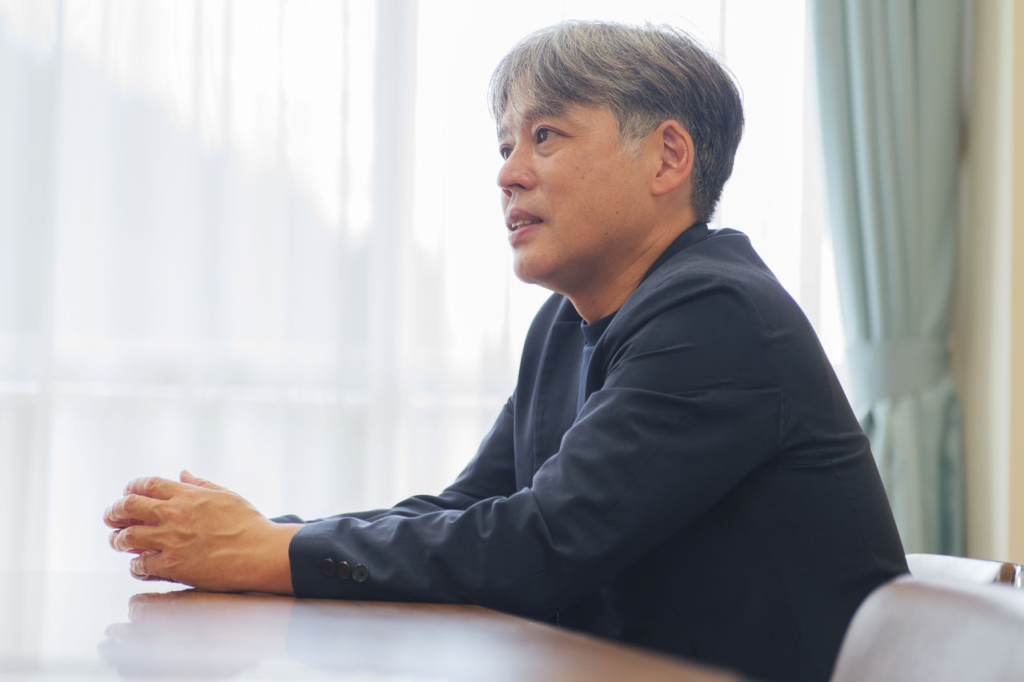 「白寿荘」の荘長、松本博之